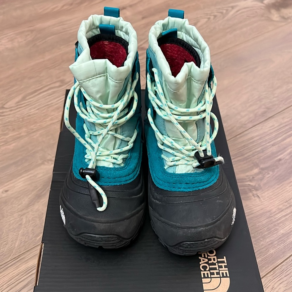 North Face Alpenglow Youth Waterproof Boots size 10